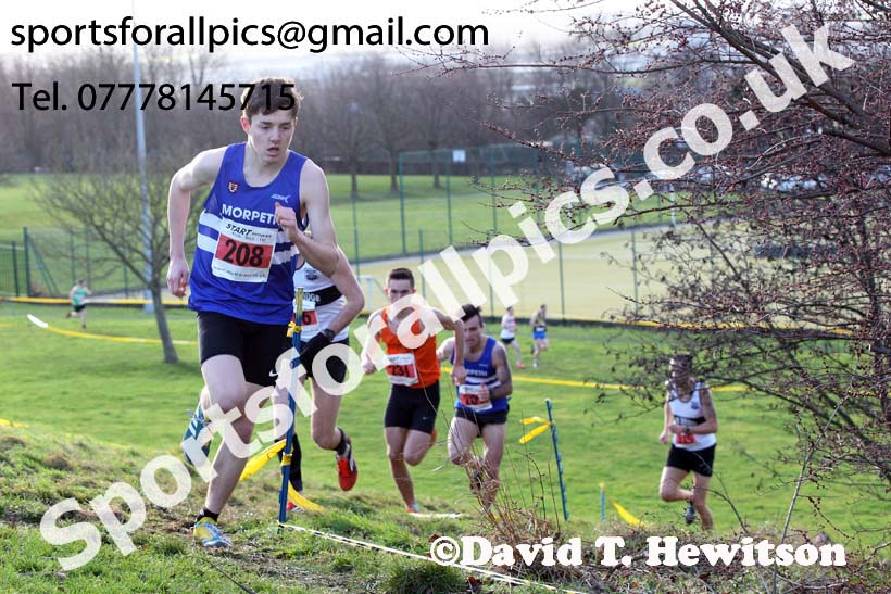 Senior mens Cathedral Relays, Birtley. Photo:  David T. Hewitson/Sports for All Pics